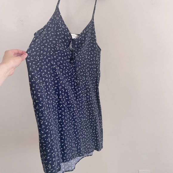 Everly Navy and White Floral Dress with Tie - Picture 2 of 4